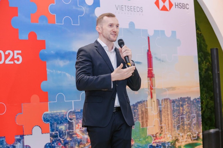 hsbc-2-3