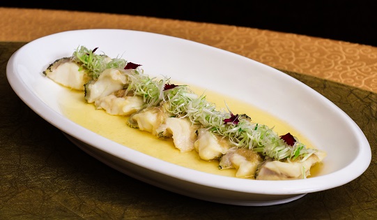 Cá mú nghệ phi lê hấp gừng kiểu Thuận Đức