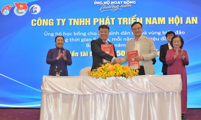 Hoiana Resort  Golf chính thức