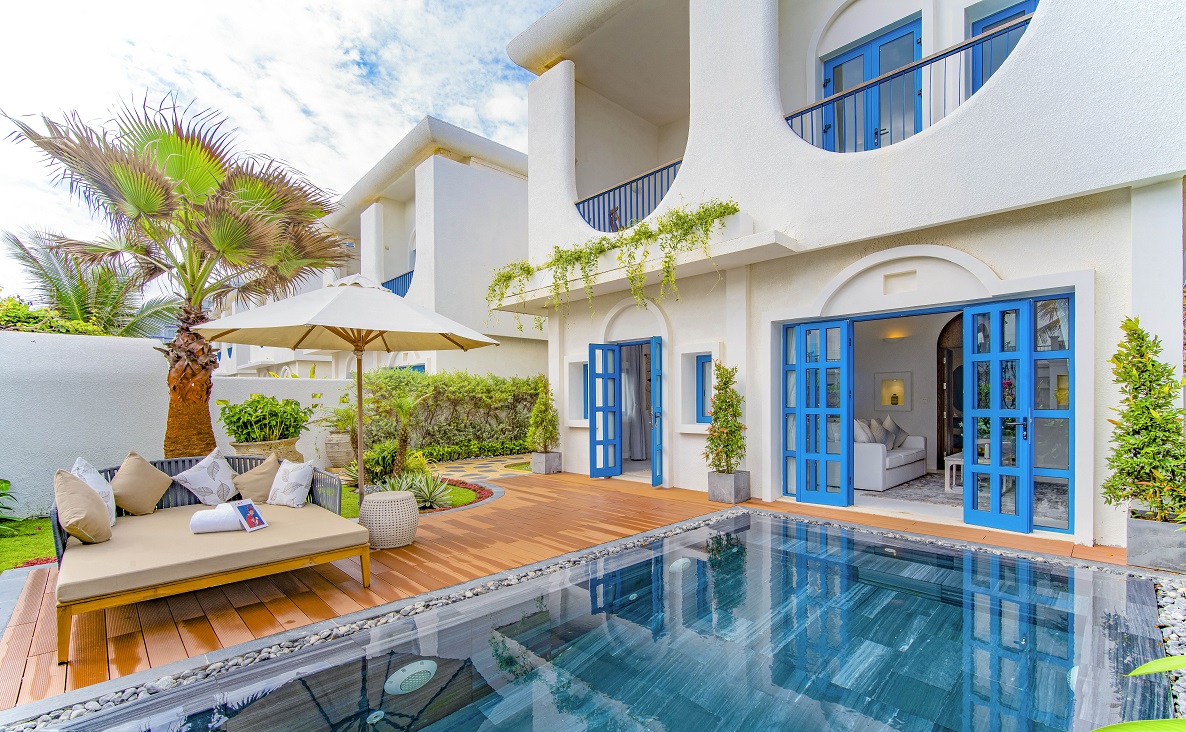 V2BR Pool Aurai