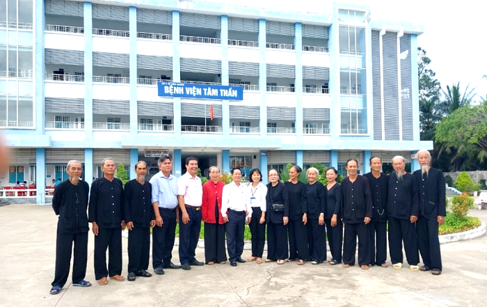 Cô Lê Thị Đến  Gia tộc Nhà Lớn Lãnh đạo bệnh viện Lãnh đạo xã Nhị Bình Bá tánh Nhà Lớn Các Tổ trưởng Tổ kỉnh lúa xã Nhị Bình - Điềm Hy  1