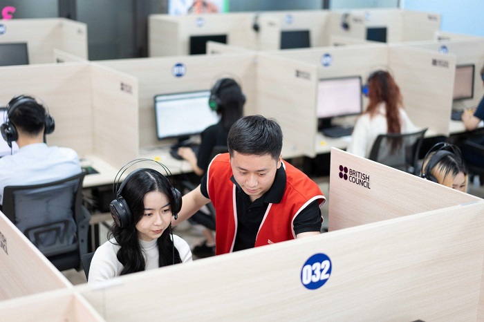 Thí sinh thi trên máy tính với Hội đồng Anh được nhận kết quả nhanh chóng chỉ trong vòng 2 ngày kể từ ngày hoàn tất bài thi. Nguồn ảnh - British Council