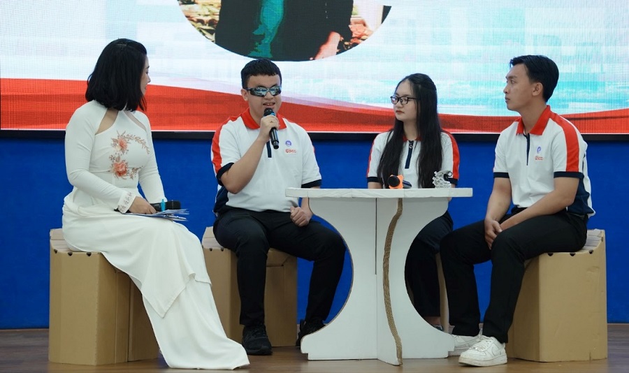 Các bạn HS - SV nhận học bổng SCG Sharing the Dream 2023  chia sẻ