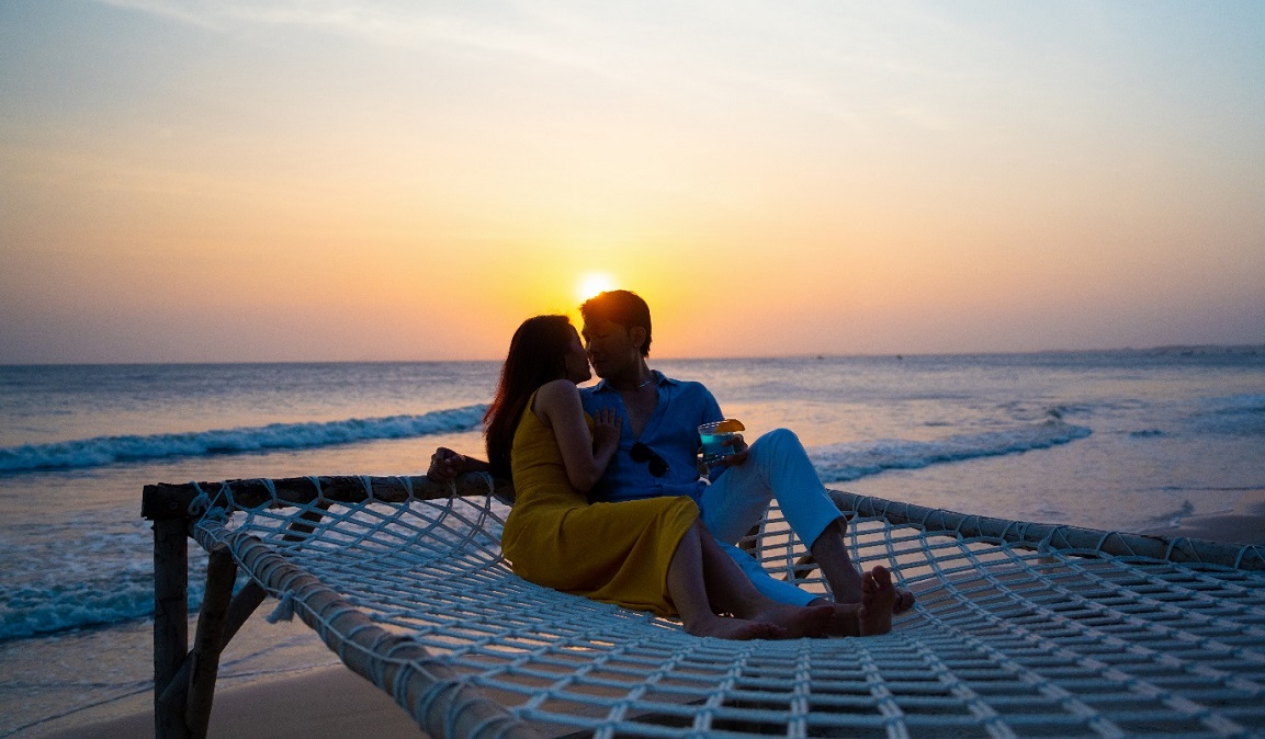 Hoàng hôn lãng mạn trên bãi biển Palace Long Hải Resort