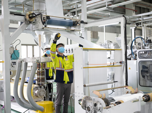 P.Thí nghiệm Ứng dụng Công nghệ Polymer của Tổ hợp Hoá dầu Miền Nam LSP