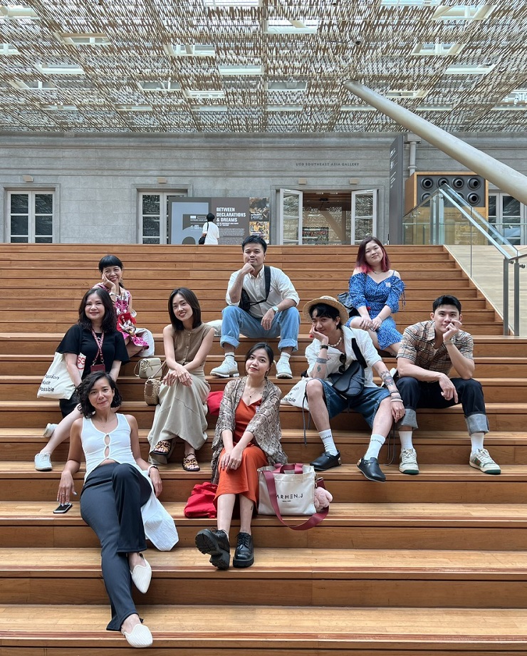 Singapore E