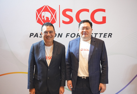 Ô. Roongrote Rangsiyopash CT kiêm GĐĐH SCG - Ô. Thamasak Sethaudom PGĐ ĐH SCG