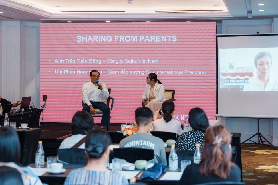 Ông Trần Tuấn Dũng - CTy Sojitz VN và bà Phan Hoàng Hoa - GĐ.ĐH Sky International Preschool VN