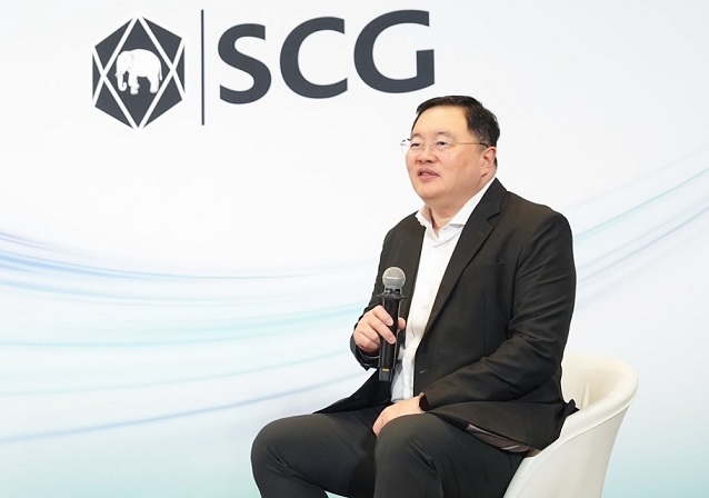 Ông Thammasak Sethaudom