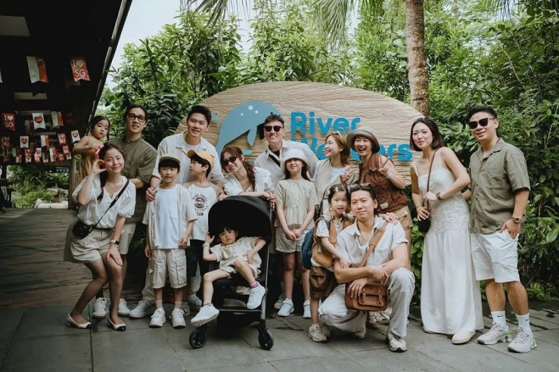 GIA ĐÌNH CAM CAM, NHÀ BÚN ĐẬU, XOÀI FAM, NHÀ LY LÊ, CILLY NGUYỄN FAMILY RỦ NHAU DU LỊCH SINGAPORE: GỢI Ý LỊCH TRÌNH CHO GIA ĐÌNH CÓ CON NHỎ